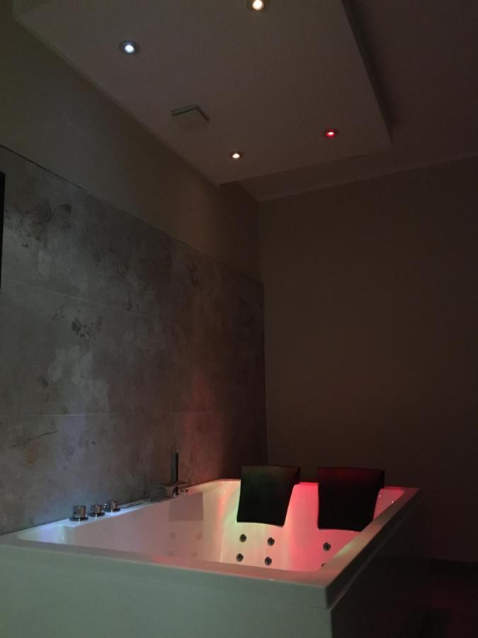Dei Gerolomini Hotel Наполи Екстериор снимка